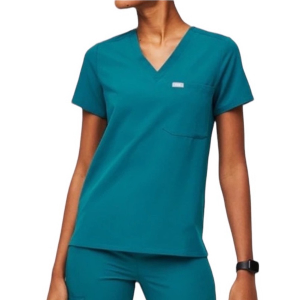 FIGS Pacific Blue Catarina Top Limited Edition medium